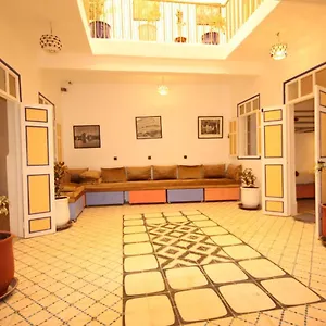  Auberge de jeunesse El Boussouni